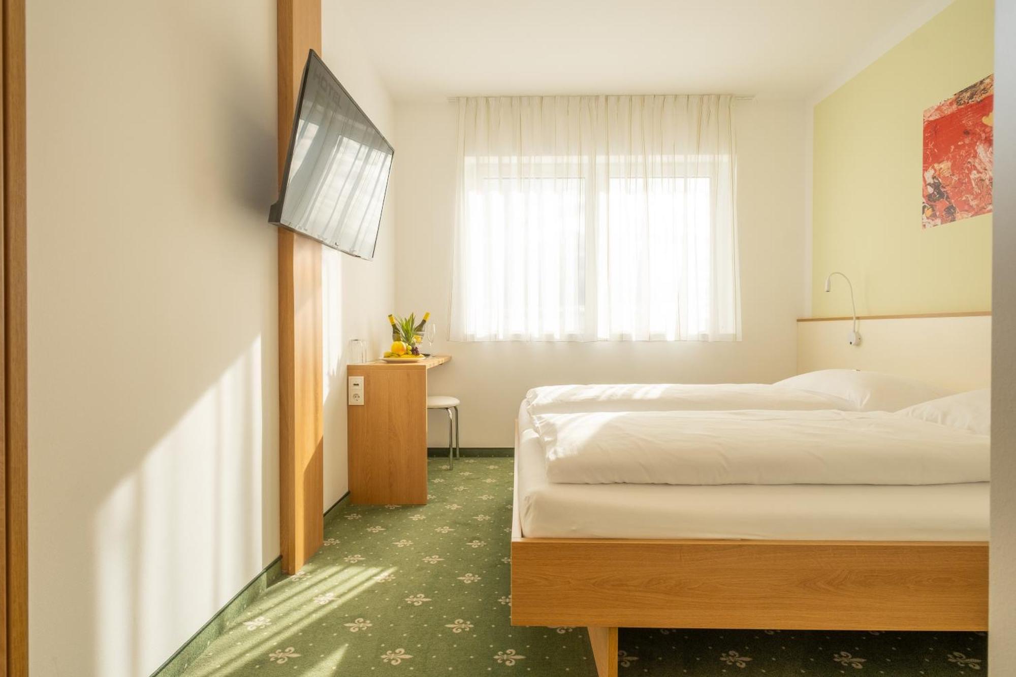 Hotel B3 Gmbh Mauthausen Bagian luar foto